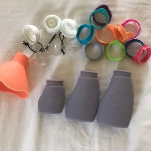 “The Original Squeeze” kids silicone reusable squeeze pouches